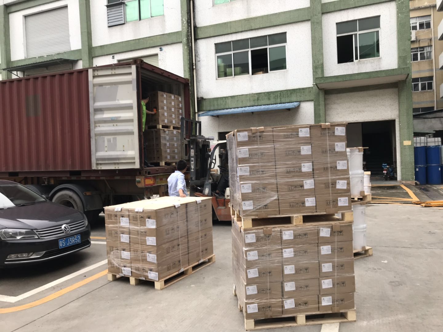奮戰(zhàn)半月，液體硅膠準(zhǔn)時(shí)出貨