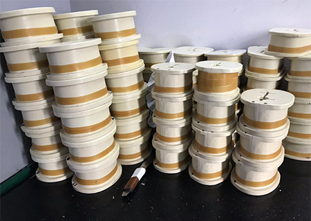 硅膠灌模出現(xiàn)冒泡，啥情況